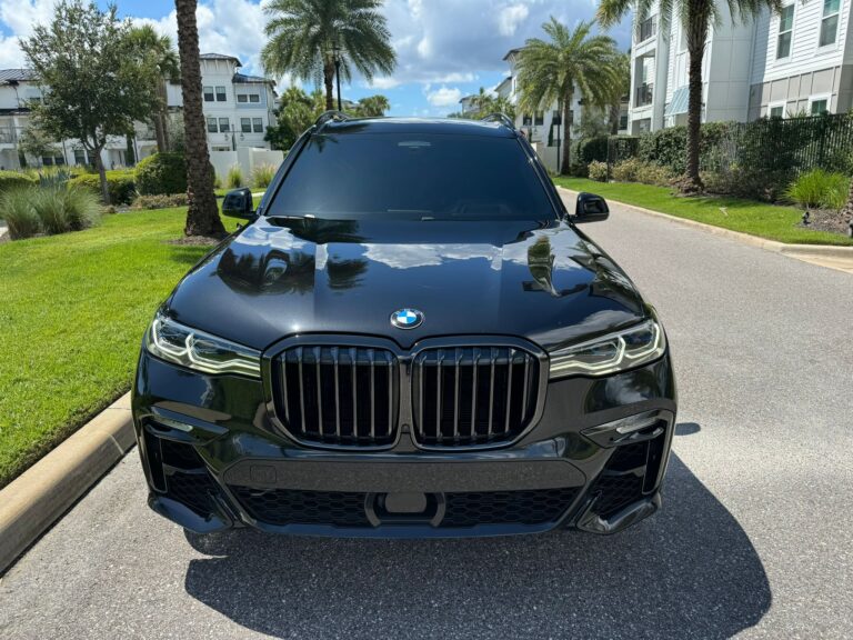 BMW 2021 BMW X7 M50