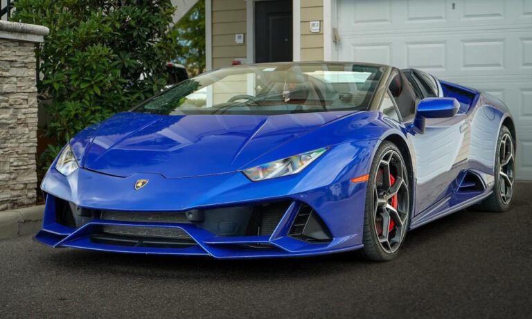 Lamborghini 2020 Lamborghini Evo Spyder
